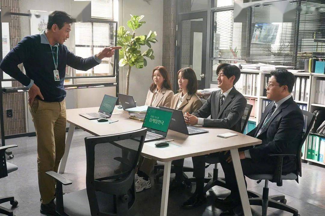 豆瓣8.7,这部新出的职场韩剧大家可以放心追了