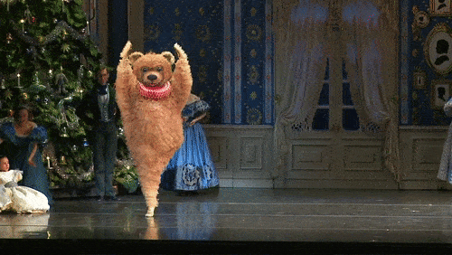 芭蕾舞剧《胡桃夹子》中的会跳舞的小熊!
