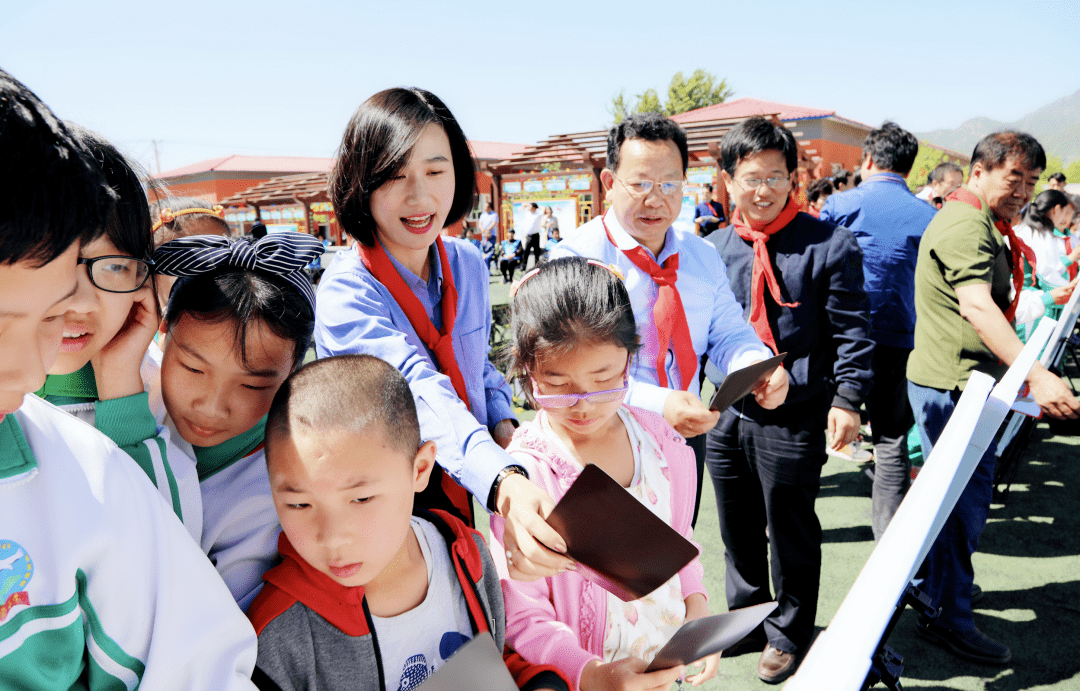 尹圆,北京市城市管理委员会网格办主任.