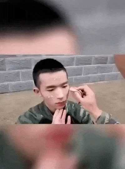 画面太美不敢看来自武警战士的美妆秘籍