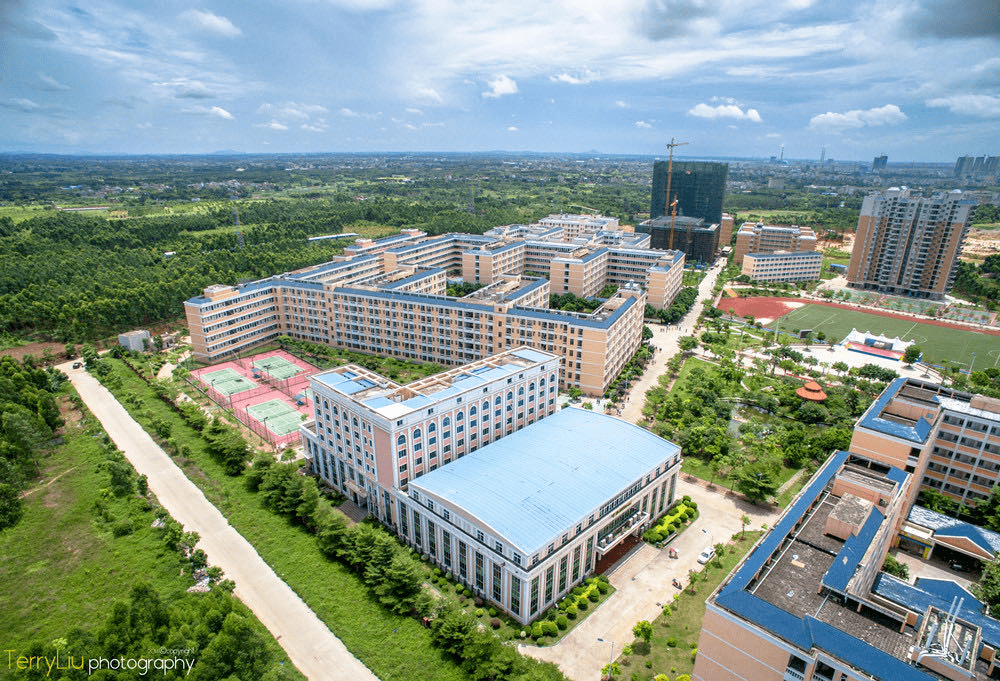 公示海大寸金学院拟转设更名为湛江科技学院