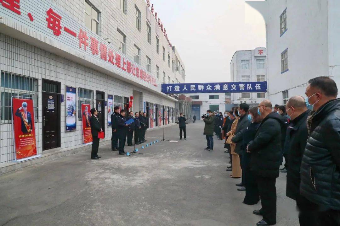 新乡市里人口_新乡职业技术学院(2)