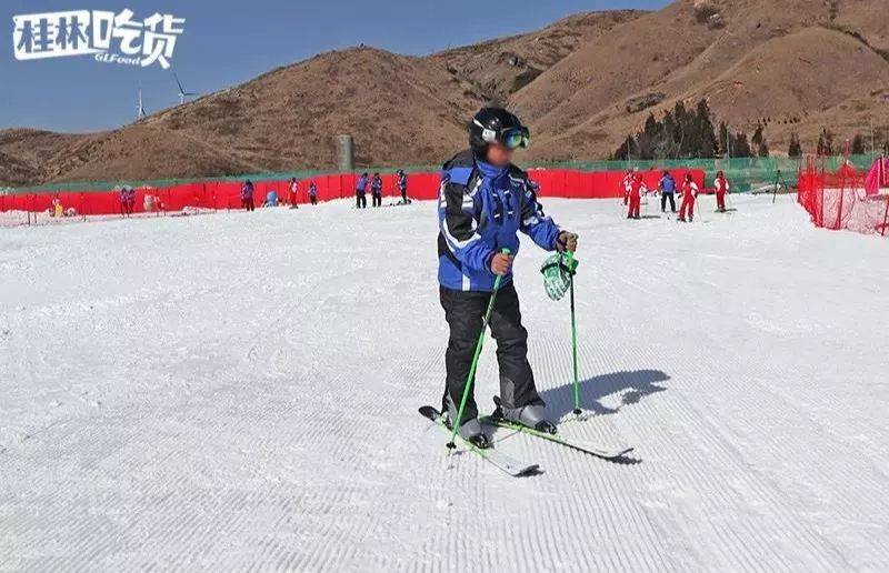 天湖滑雪场不仅是桂林也是广西第一座户外滑雪场.