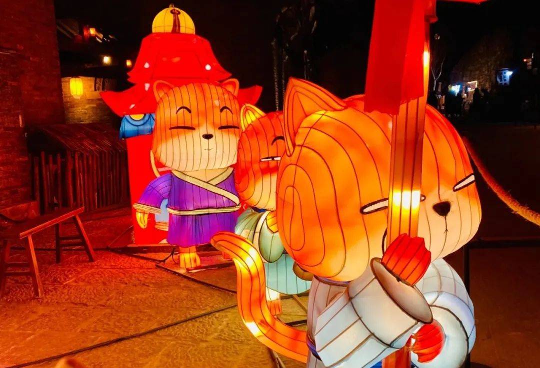 猫咪灯会,猫小姐巡游,星光市集.郑州元旦假期狂欢图鉴来了!