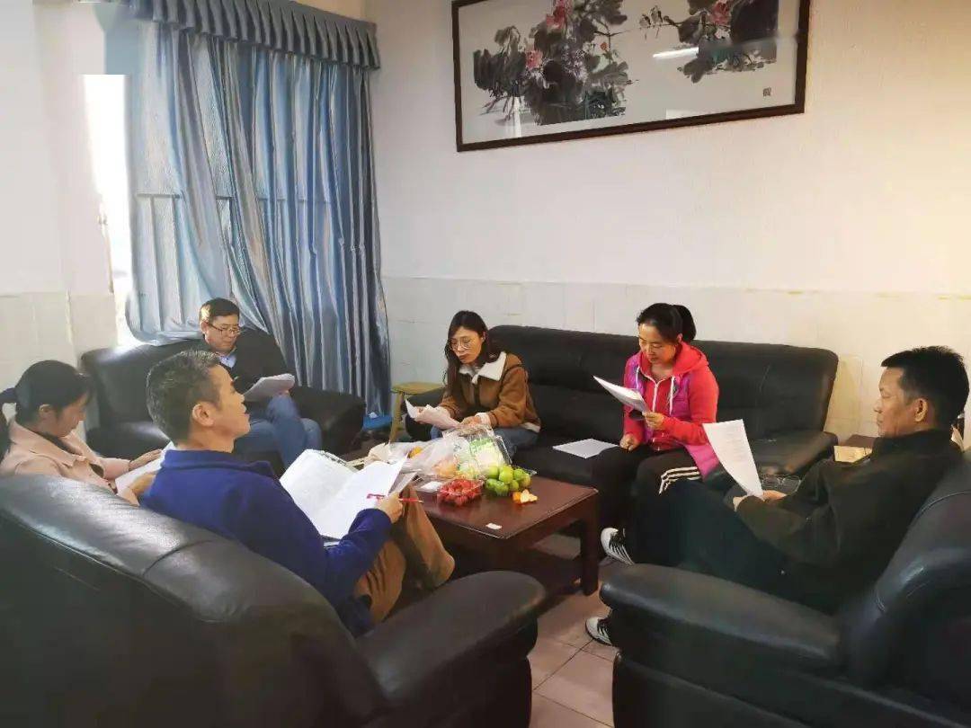 研精毕什么成语_成语故事图片