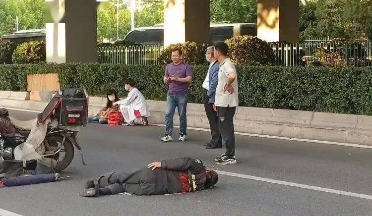 温暖瞬间 感动你我!2020,我们一起走过