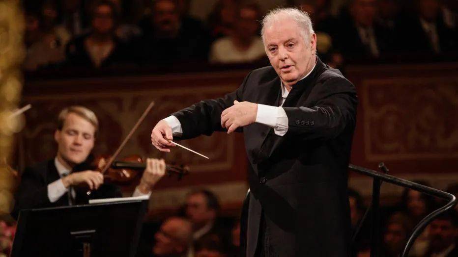 丹尼尔·巴伦博伊姆(daniel barenboim)将于2022年在维也纳金色大厅