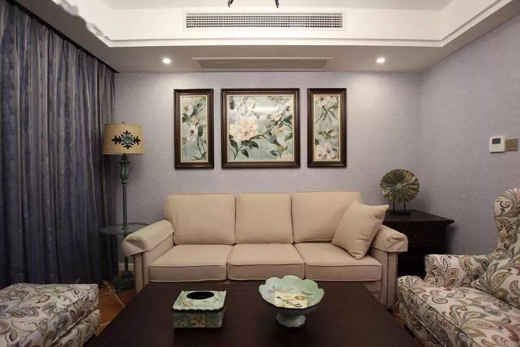 客厅装修沙发桌子 2484a4b184a84de58f60f60e15ae464a.jpeg