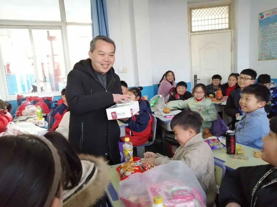 博爱:秀珠小学各班元旦联欢会嗨爆校园