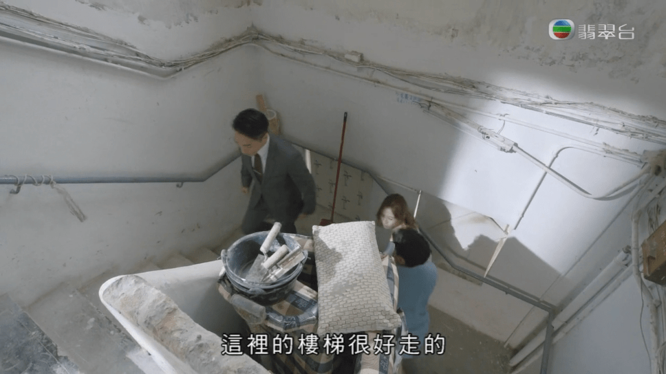 香港有多少人口和面积_香港等于多少澳门面积(2)