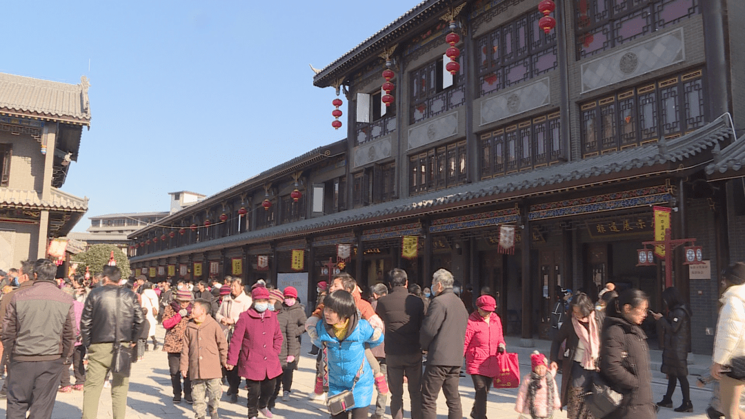 西街坝民俗古街今日鸣锣开市 吸引上万市民和游客参观