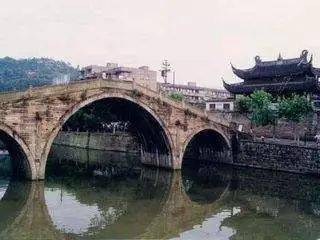 时隔22年再亮相!余姚这个城市地标大放异彩!_历史风貌