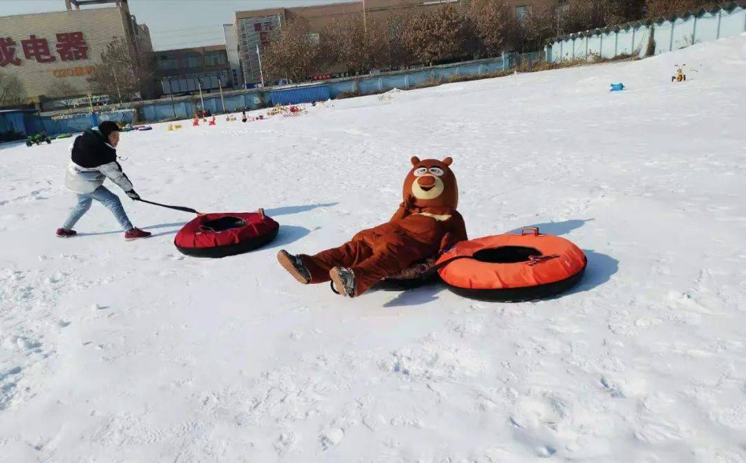 银河湾.冰雪世界滑雪场转发集19个赞可领取价值30元门票一张