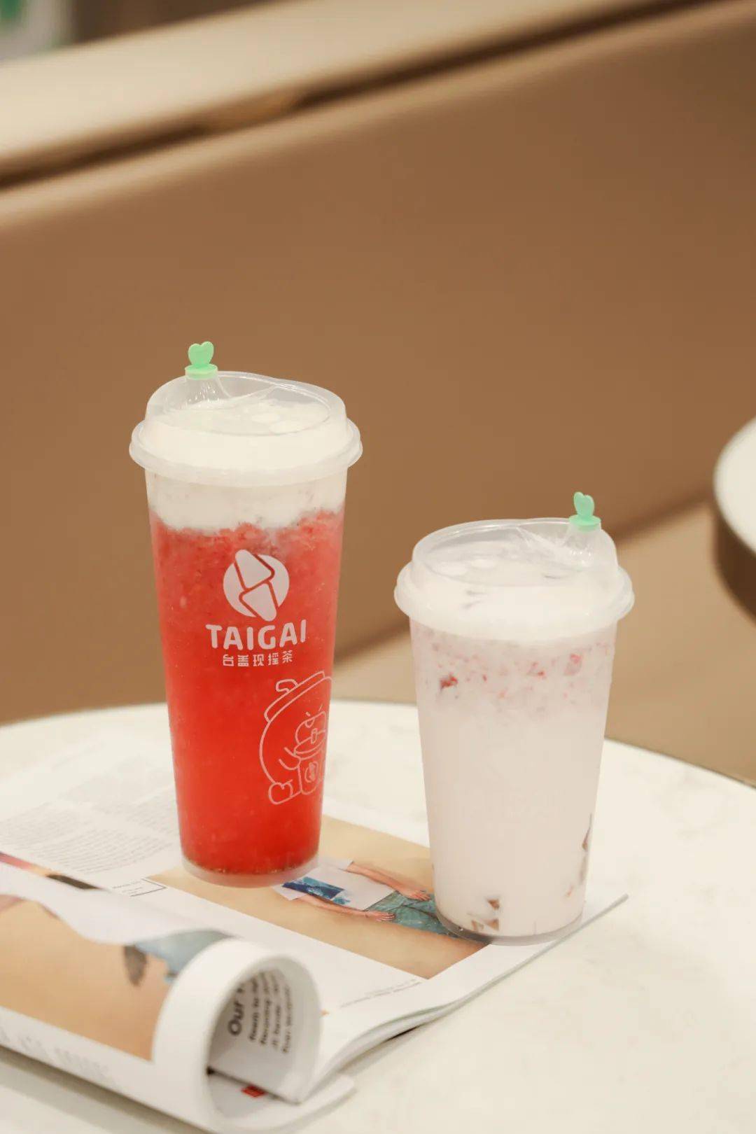 广州10 「草莓奶茶」大测评,内含品鉴指南_牛奶
