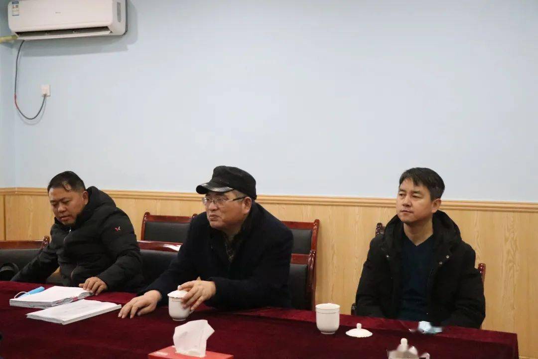 肥东县教体局职成办主任韦存和一行到翰林经开华邦校区走访检查指导工作