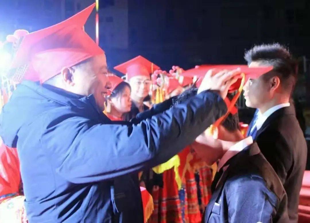 18岁怎么办成人礼 371f8d759ea2444aa93e9f857fe3a730.jpeg