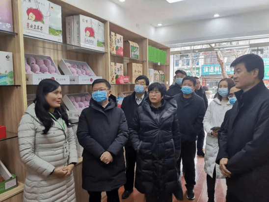 咸阳市委常委,副市长曹汉平一行来乾县调研农村电子商务工作