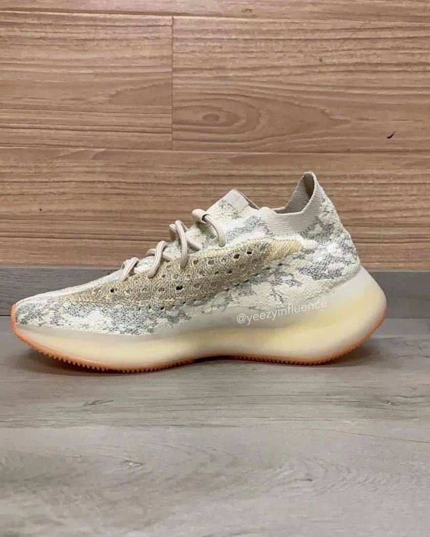 小程序突袭?yeezy 380"粉蜜桃"满天星曝光,小姐姐会喜欢吗?