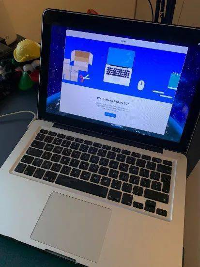 用 Linux 让旧 MacBook 重获新生