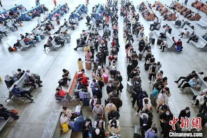 订单暴涨！9000亿巨头放大招：春节加班不回家，