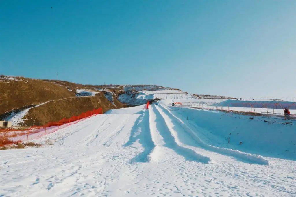 中庄水库滑雪场