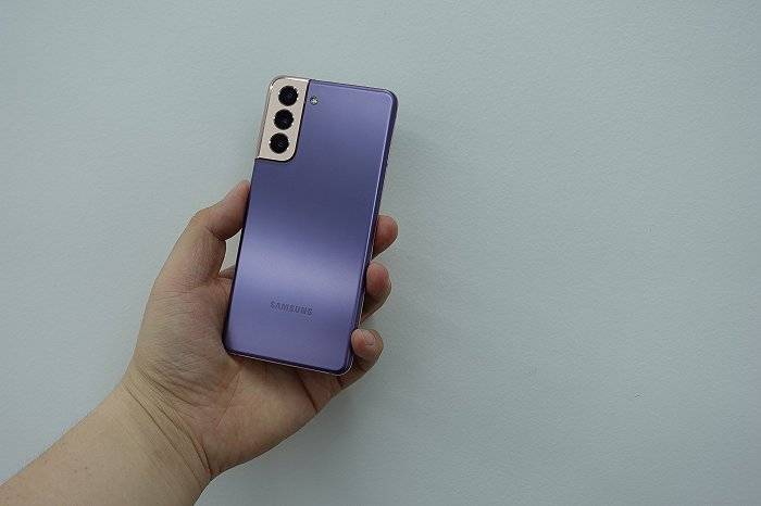 系列|三星Galaxy S21系列快速上手:最佳手感和安卓顶配机皇来了