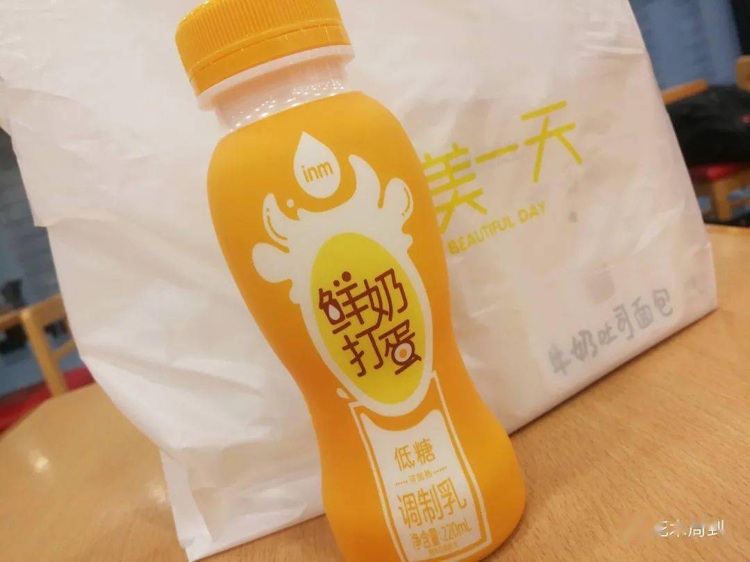 93f06ff9d71c46aeb67b6bbbf47daf51.jpeg