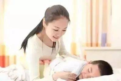 传花粉,采花蜜,飞到西,飞到东,小蜜蜂,嗡嗡嗡,《小蜜蜂》多吃滋味少.