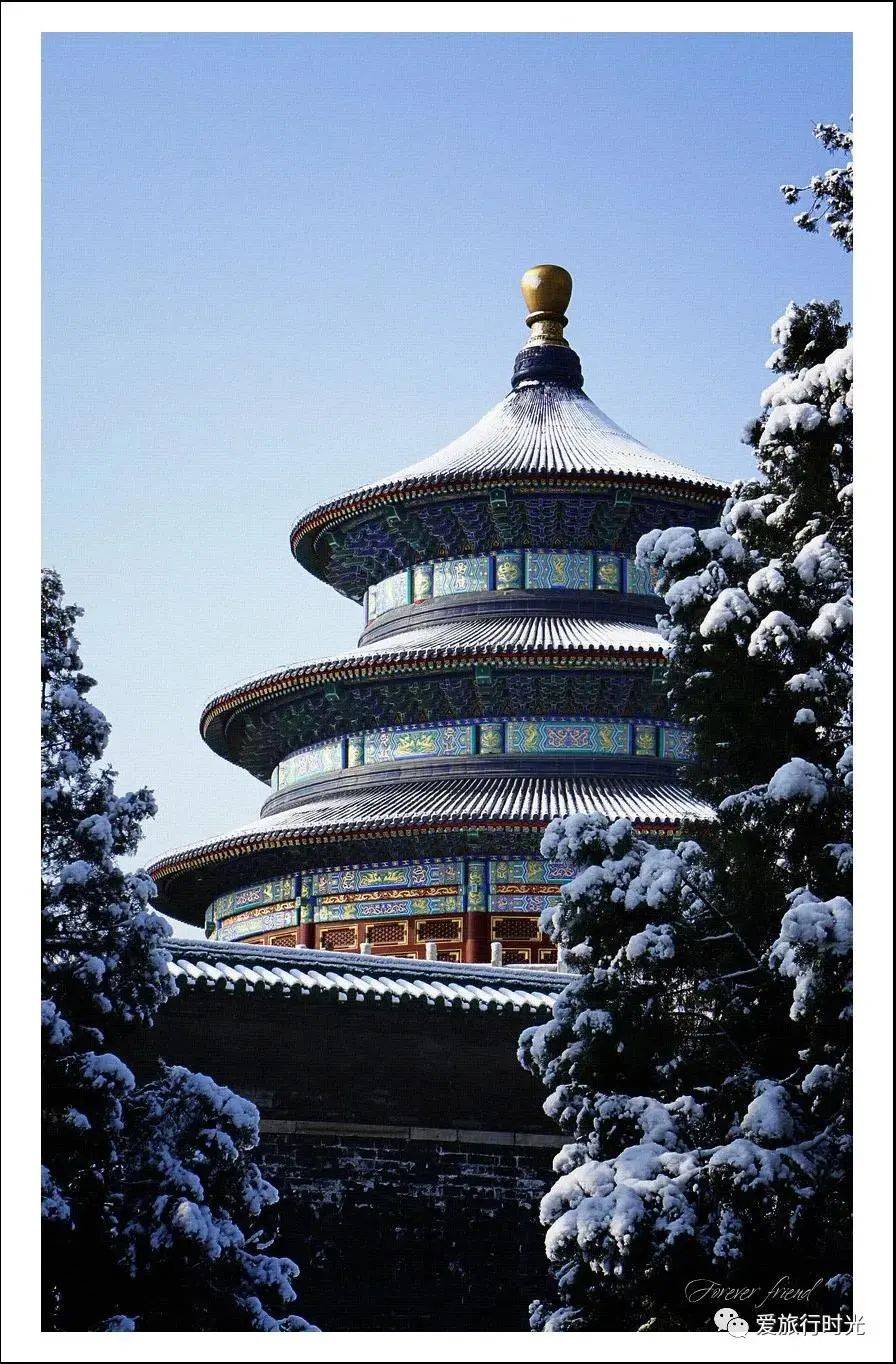 雪景里的中国古建筑