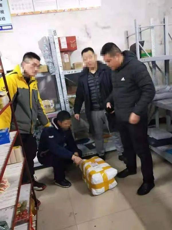 经查,王某军近一年来多次前往云南,此时二人正欲伙同关系人海某林从