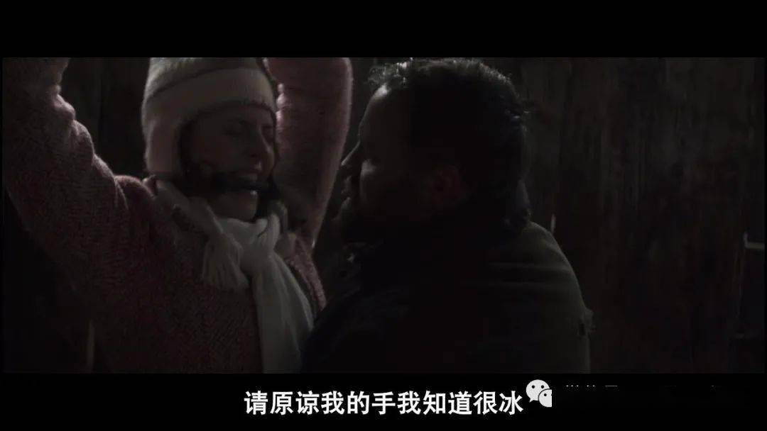 再有,这女主演的太差劲了,情绪表情反应全然不对,快干点别的吧,吃不了