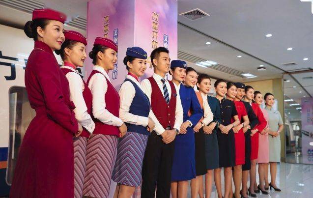 中国十大航空空姐:南航旗袍装,川航辣椒酱,你pick哪家
