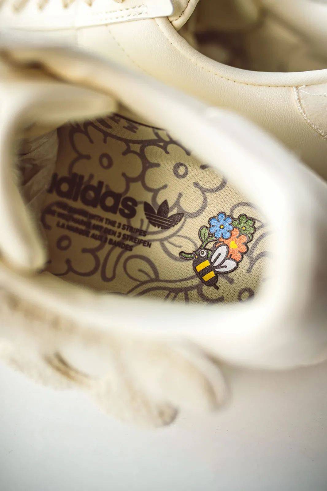 还是联名!三叶草「小蜜蜂鞋」刚刚曝光!