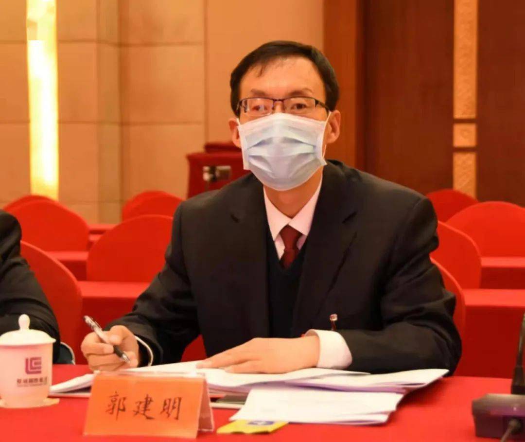 郭建明 ( 省人 大代表,岚县人大常委会副主任,王狮乡党委书记 )