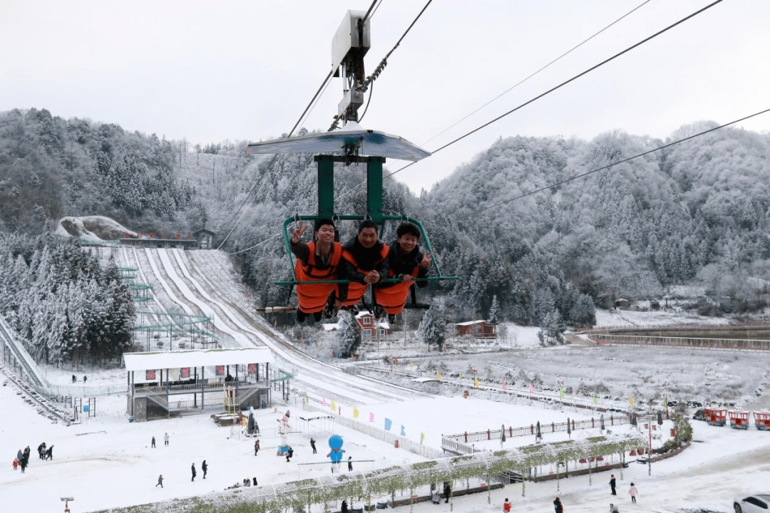 踏雪寻美 | 拿着秘籍玩转冷水国际滑雪场,带上福利let