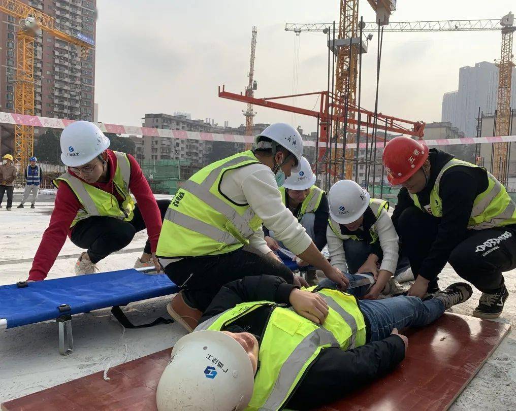 筑牢安全防线 |新民路65号项目开展高处坠落和火灾事故应急救援演练