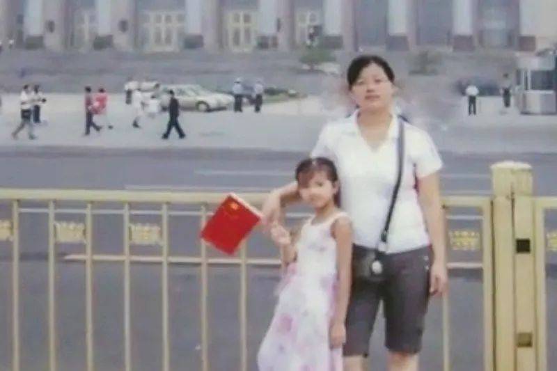 荐读这个金华姑娘又登上了头条全国人民为她点赞