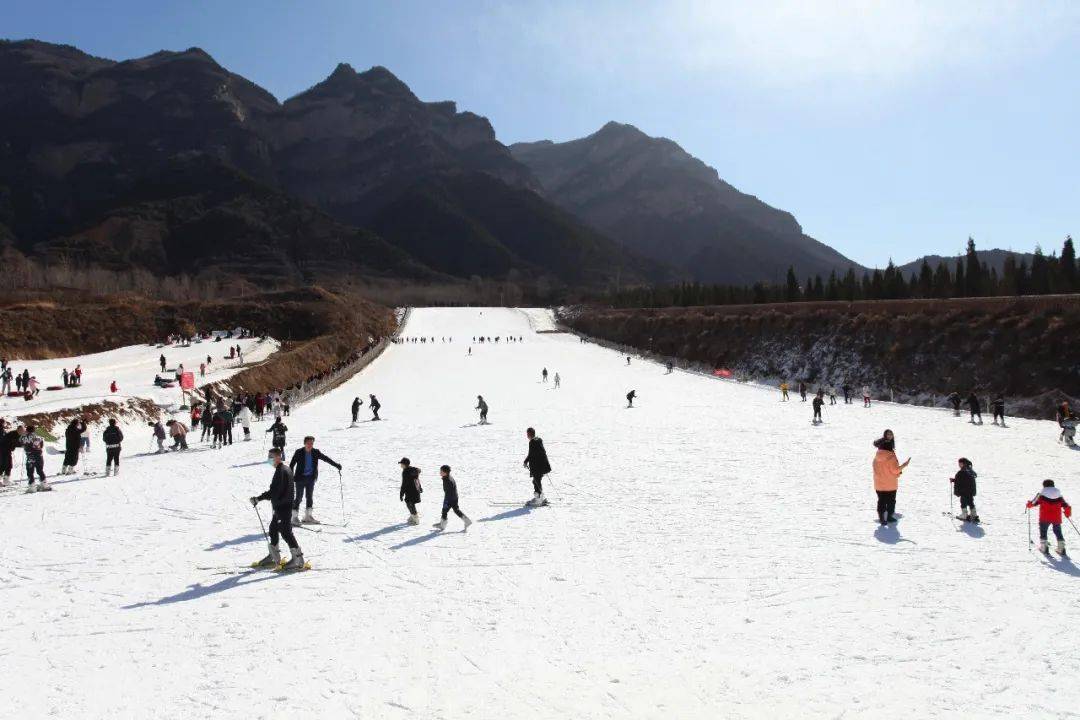 所有人红崖峡谷滑雪场新增戏雪区啦