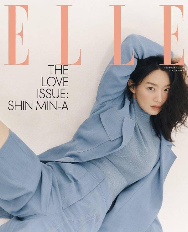 [星闻]申敏儿《elle singapore》封面公开,高难度姿势