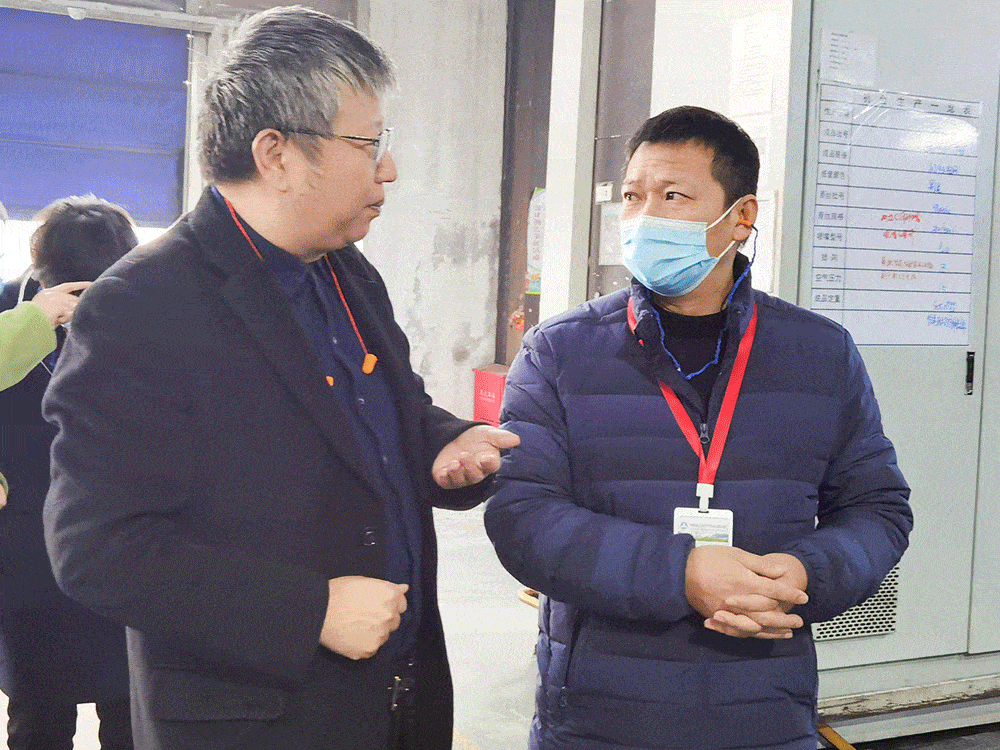 2月2日上午,魏村街道党工委书记严卫国,街道党工委副书记,办事处主任