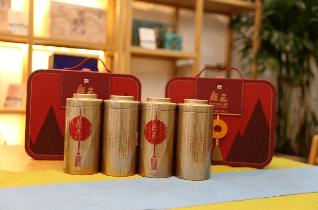 缀玉·古树红茶