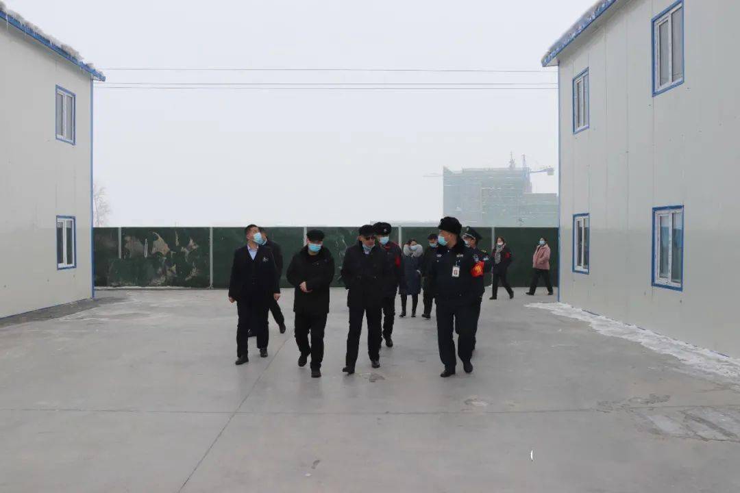 【石河子市金盾保安守护押运】寒冬送温暖 关爱暖人心