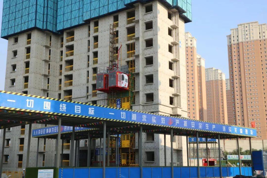 标准化施工大门集装箱门卫室八牌二图班前讲评台员工办公区及生活区集