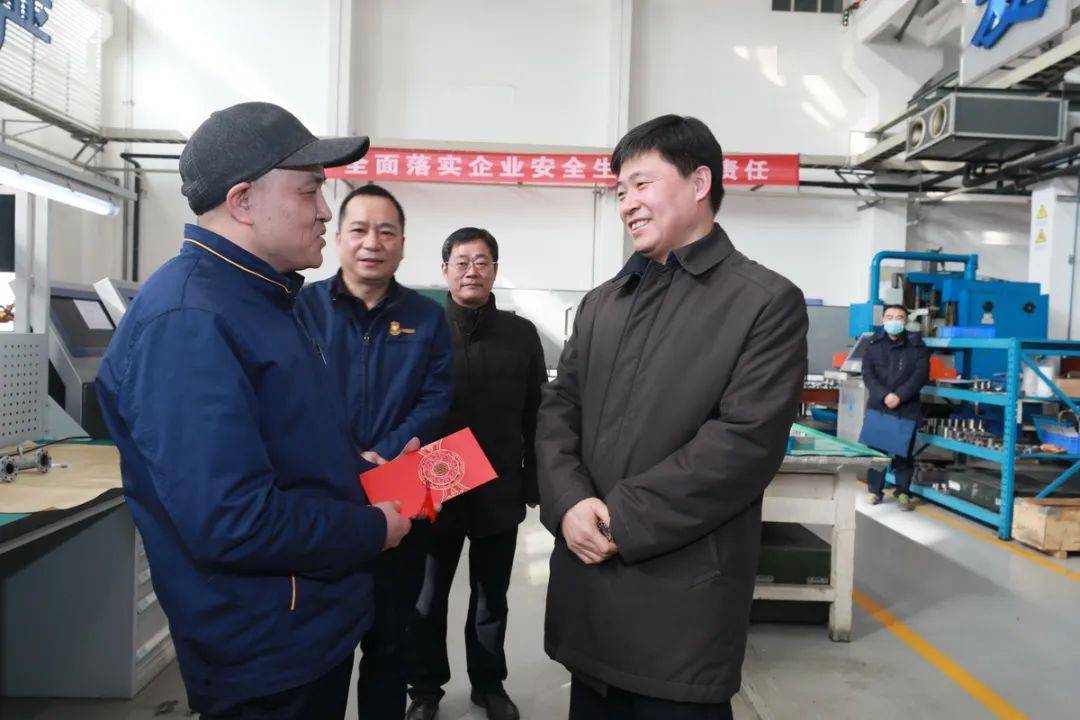 王万军院长,刘志让书记看望全国劳模杨峰,曹化桥王万军院长,刘志让