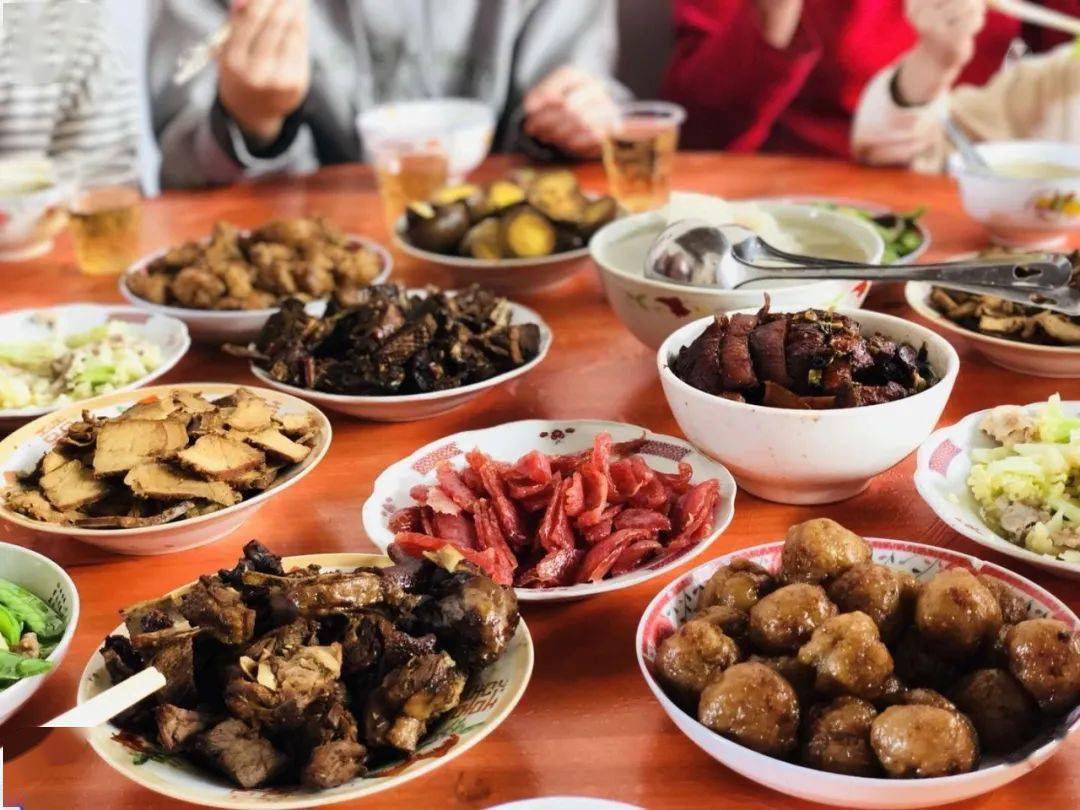 去年爸妈做的年夜饭