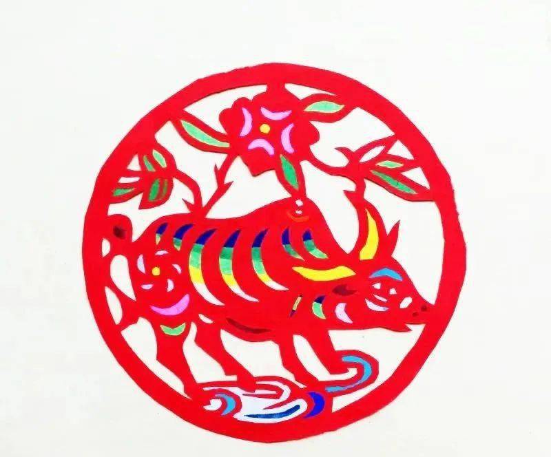 长河小学朱丽满《牛气冲天》