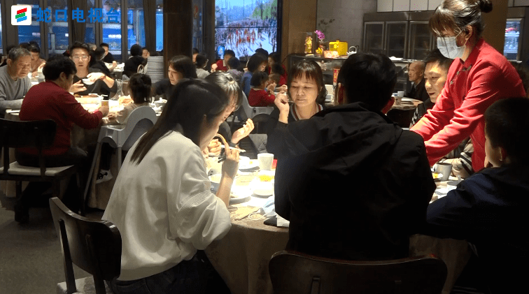 美味| 春节长假蛇口餐饮生意火爆