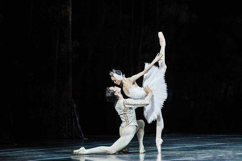 上海芭蕾舞团开拓"线上线下"舞台空间