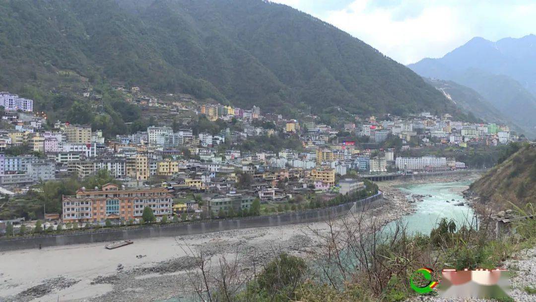 中国城市科学规划设计研究院院长方明到贡山县调研