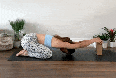 练瑜伽支撑体式需要加强手臂的力量_动作